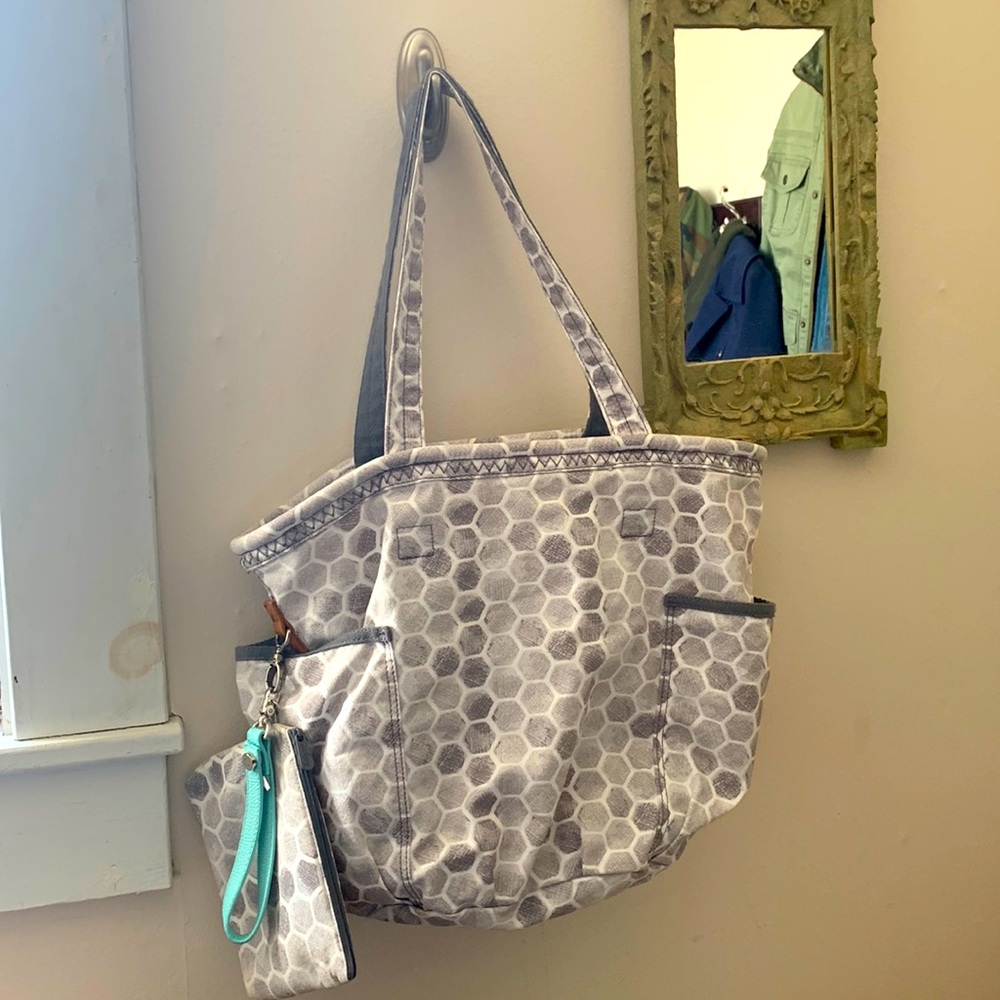 💚 ThirtyOne Retro Metro Bag, Mini Zipper Pouch & Wristlet Strap